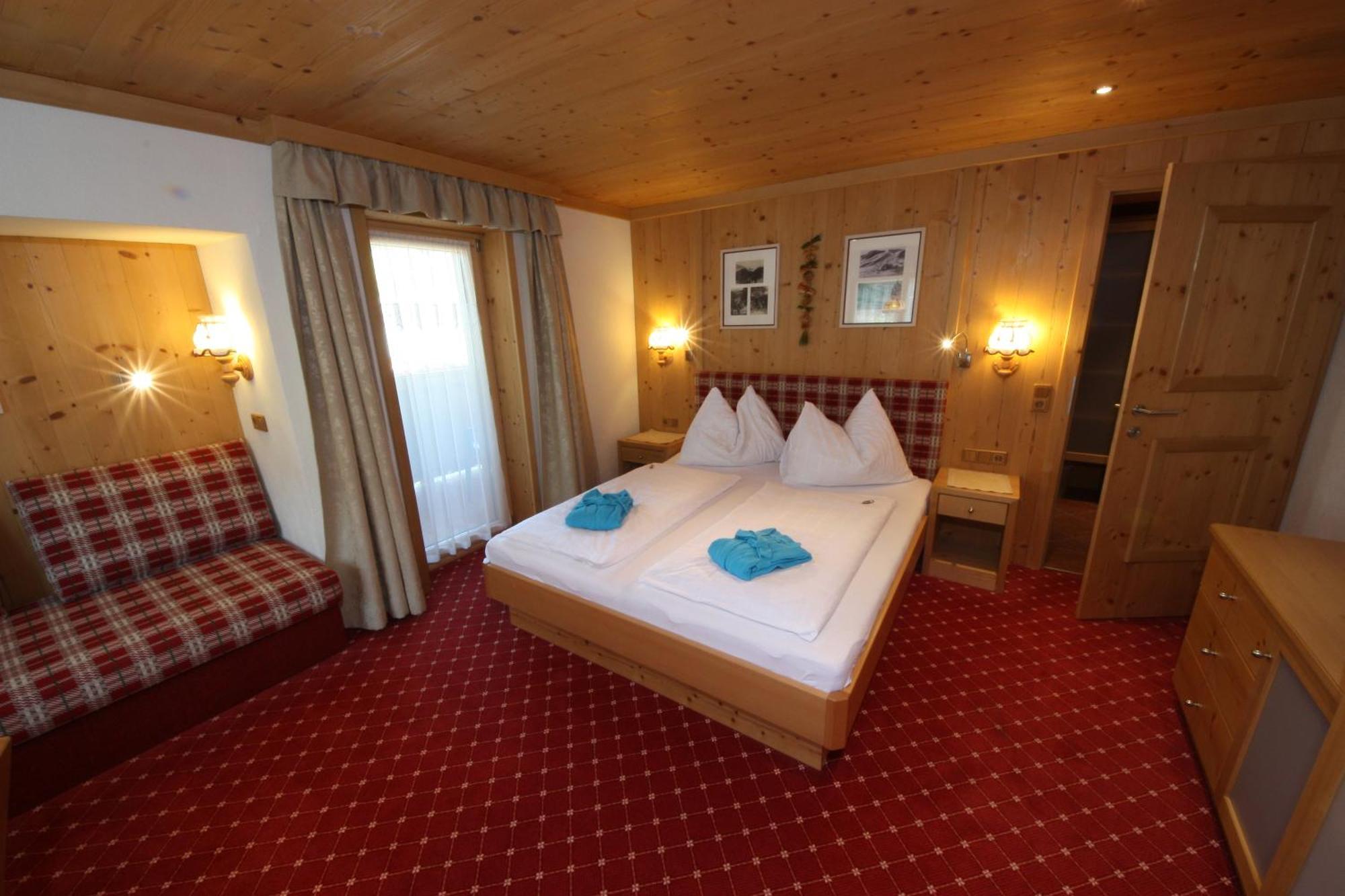 Talheimer Grias Di & Hoamat Since 1958 Inklusive Therme Tauern Spa & Jokercard Saalbach-Hinterglemm Room photo